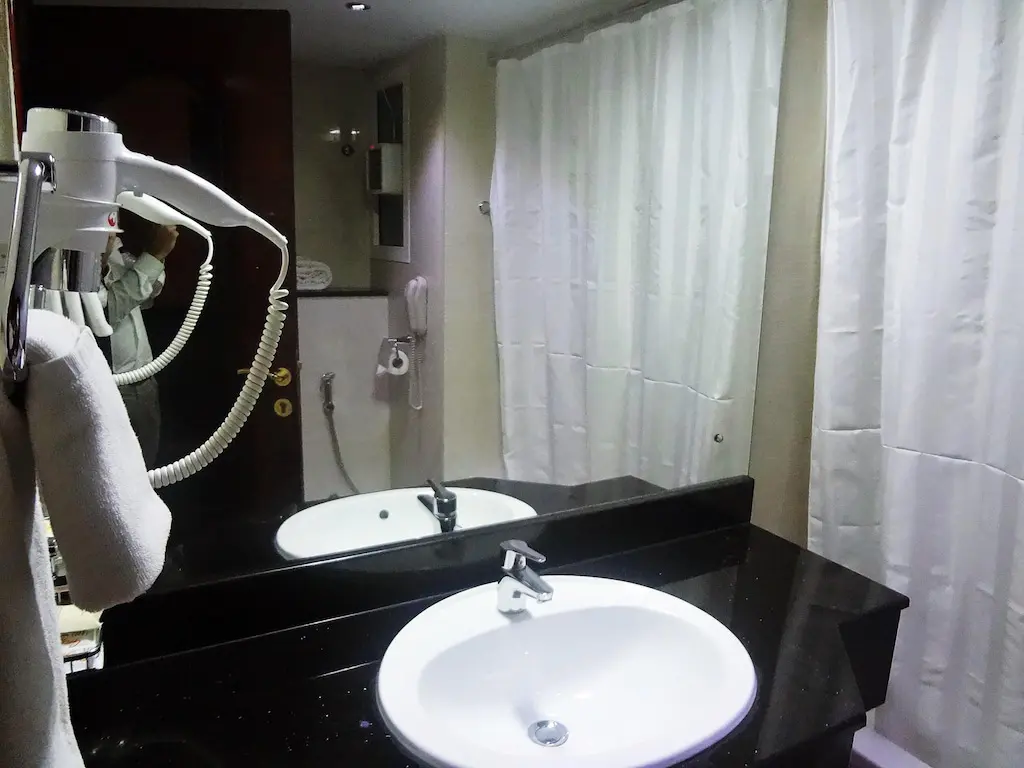 سرویس بهداشتی و حمام هتل سیتی استار دبی